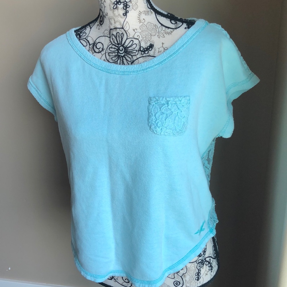 🌻3/$20🌻 Lace back Hollister top